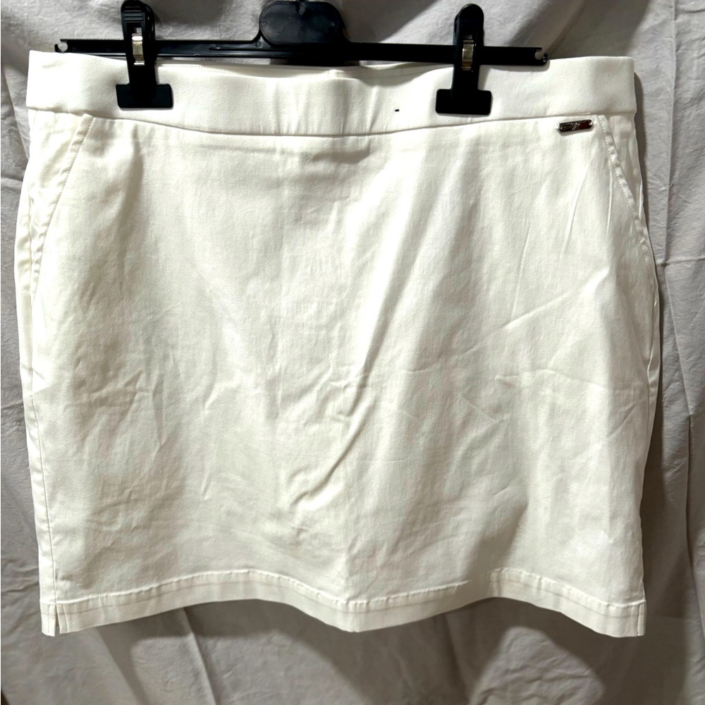 Rafaella white skort